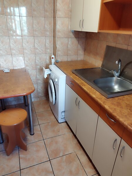 1 Decembrie 1918, Metrou, Titan Auchan 2 camere