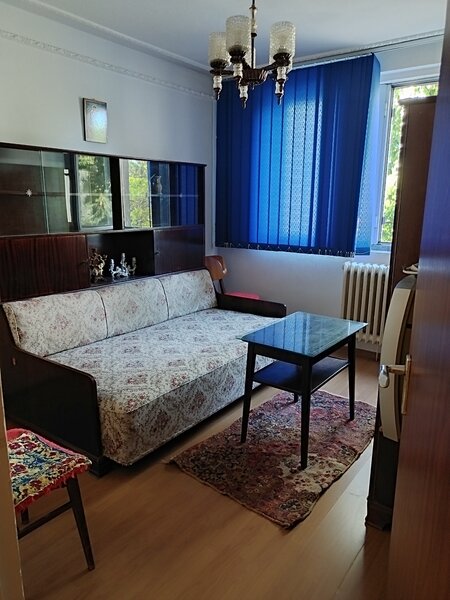 1 Decembrie 1918, Metrou, Titan Auchan 2 camere